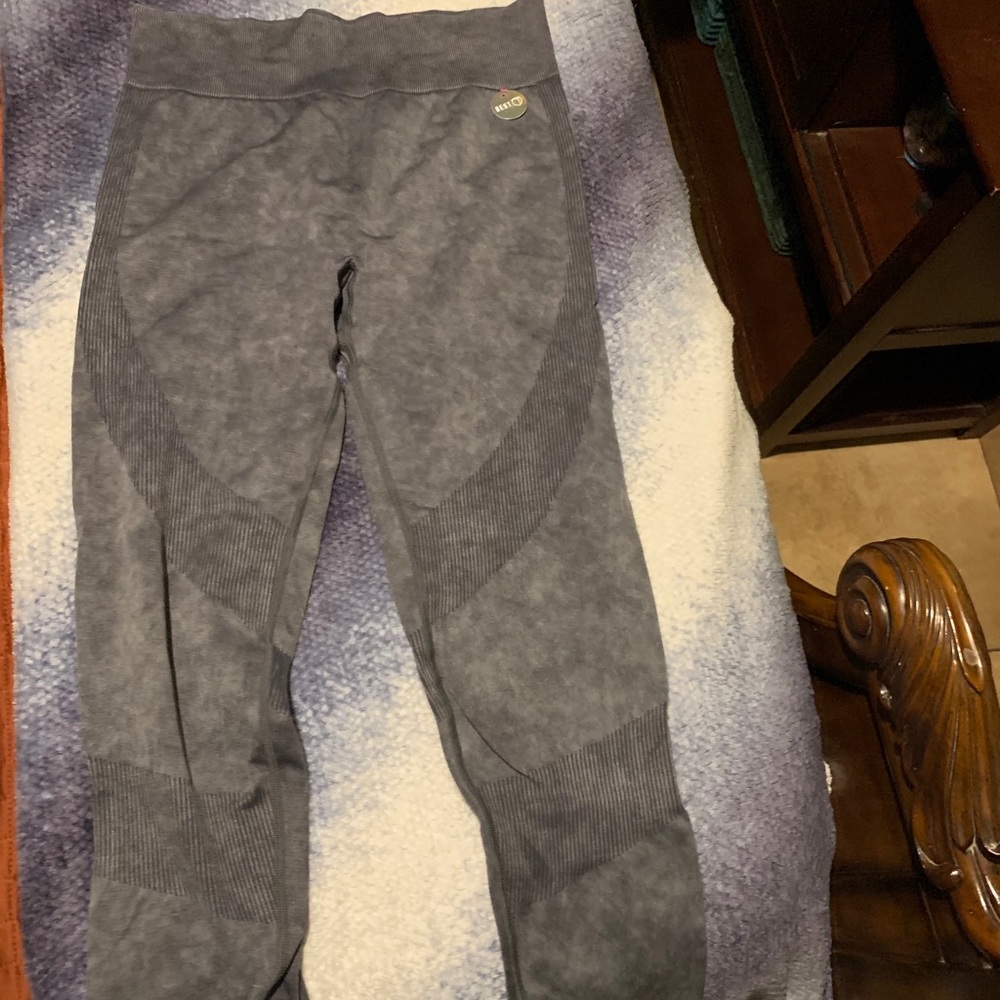 Seamless leggings